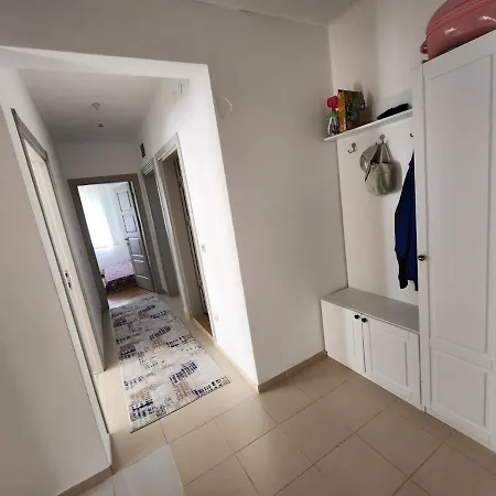 Basaksehir Aile Icin Uygun Ortamda Kiralik Apartamento *